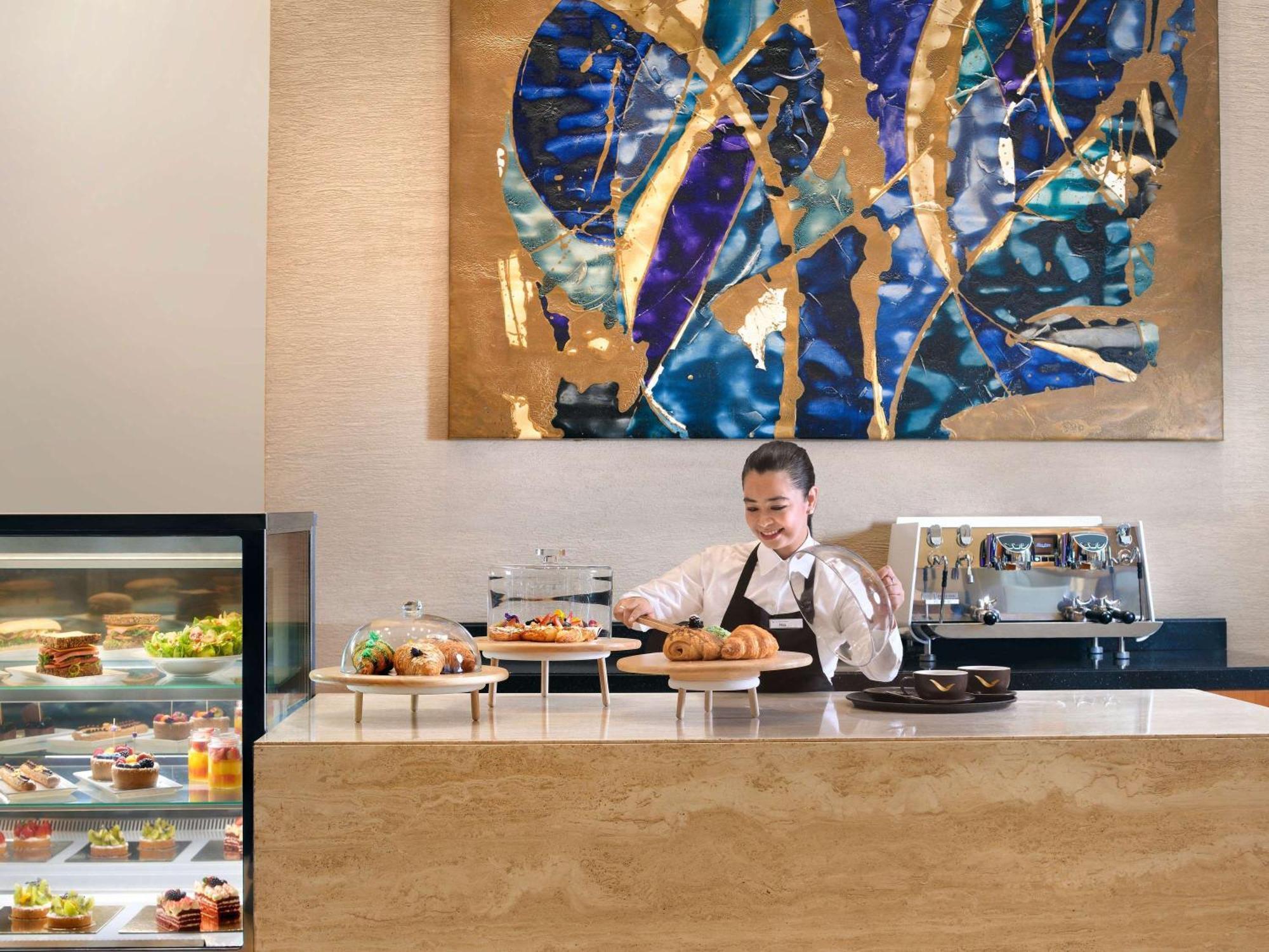 Moevenpick Hotel Jumeirah Beach Dubai Luaran gambar The Coffee Bar