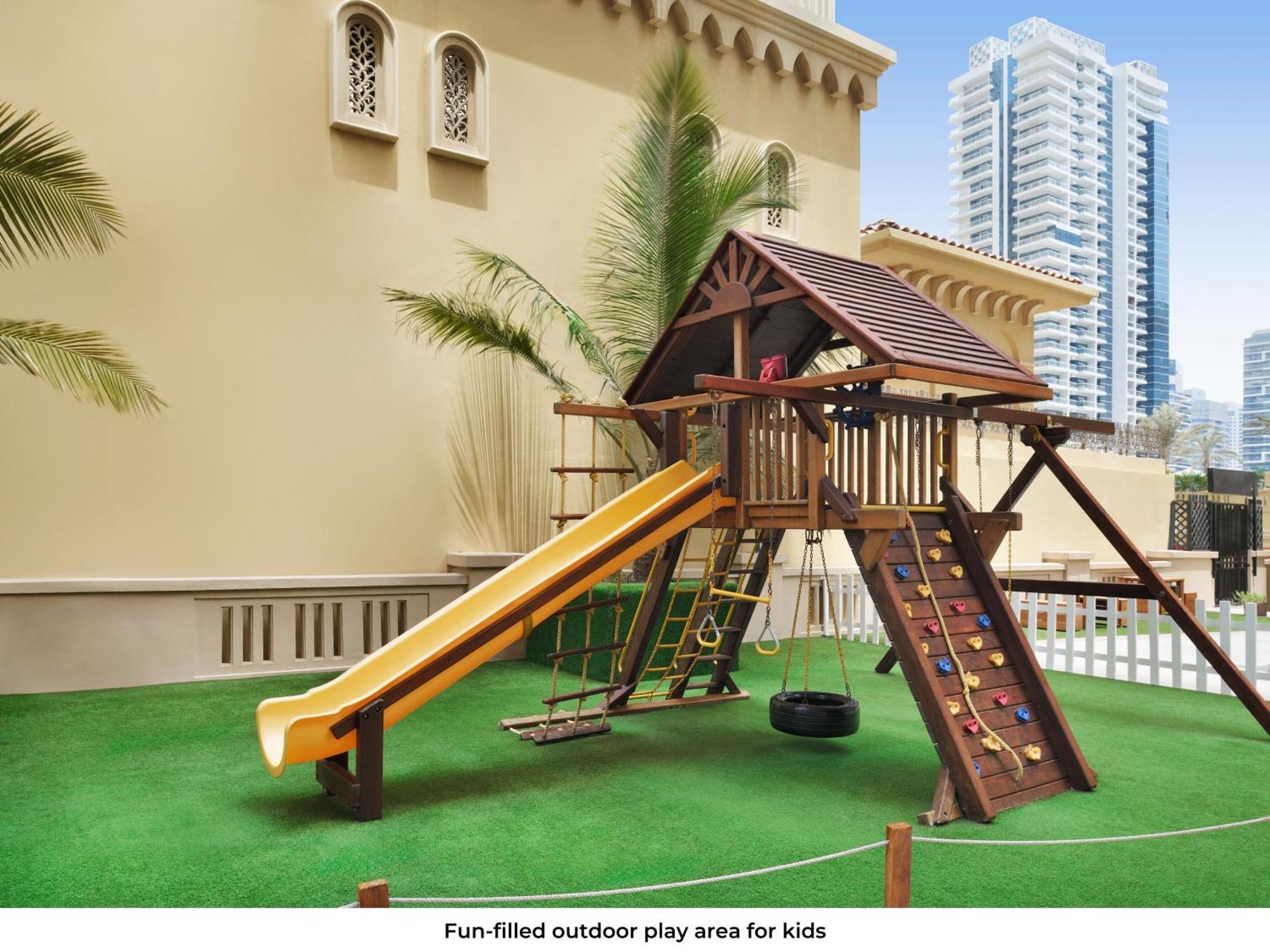 Moevenpick Hotel Jumeirah Beach Dubai Luaran gambar Children's play area